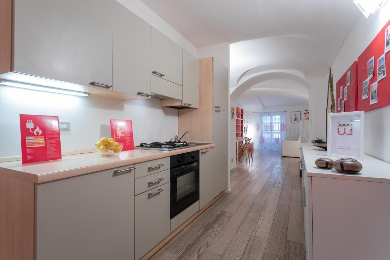 Red Studio Near Porta Nuova By Wonderful Italy Turin Exteriör bild