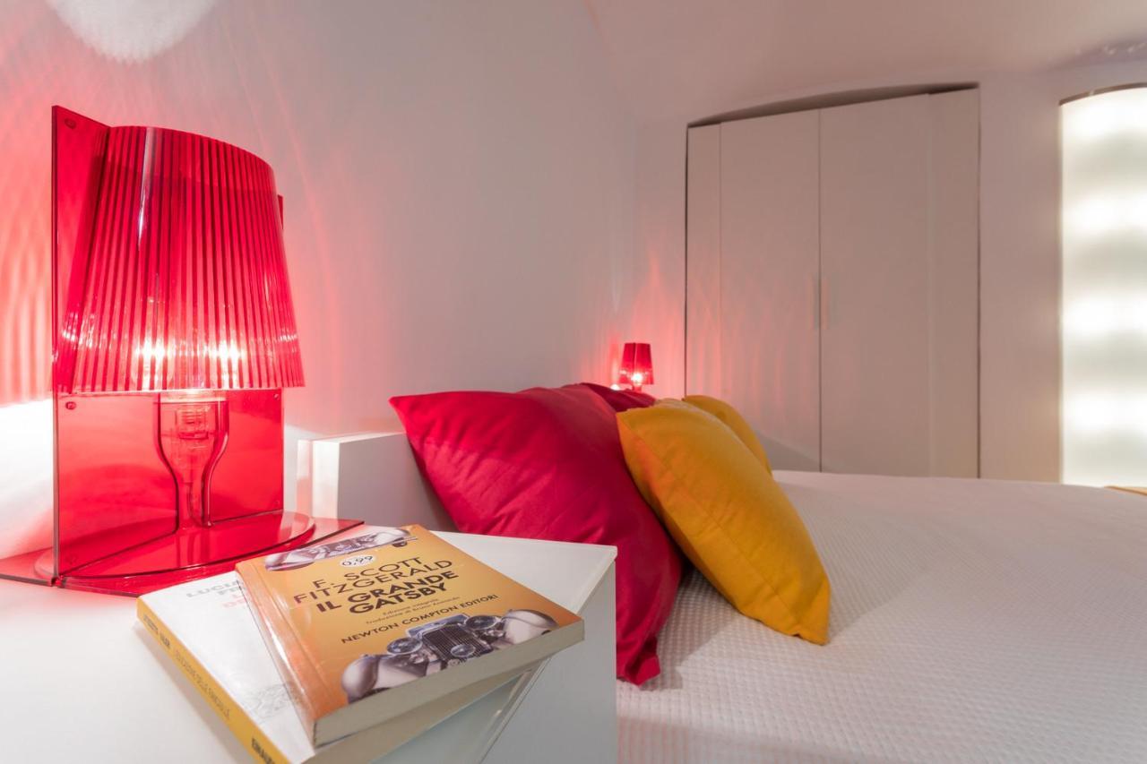 Red Studio Near Porta Nuova By Wonderful Italy Turin Exteriör bild