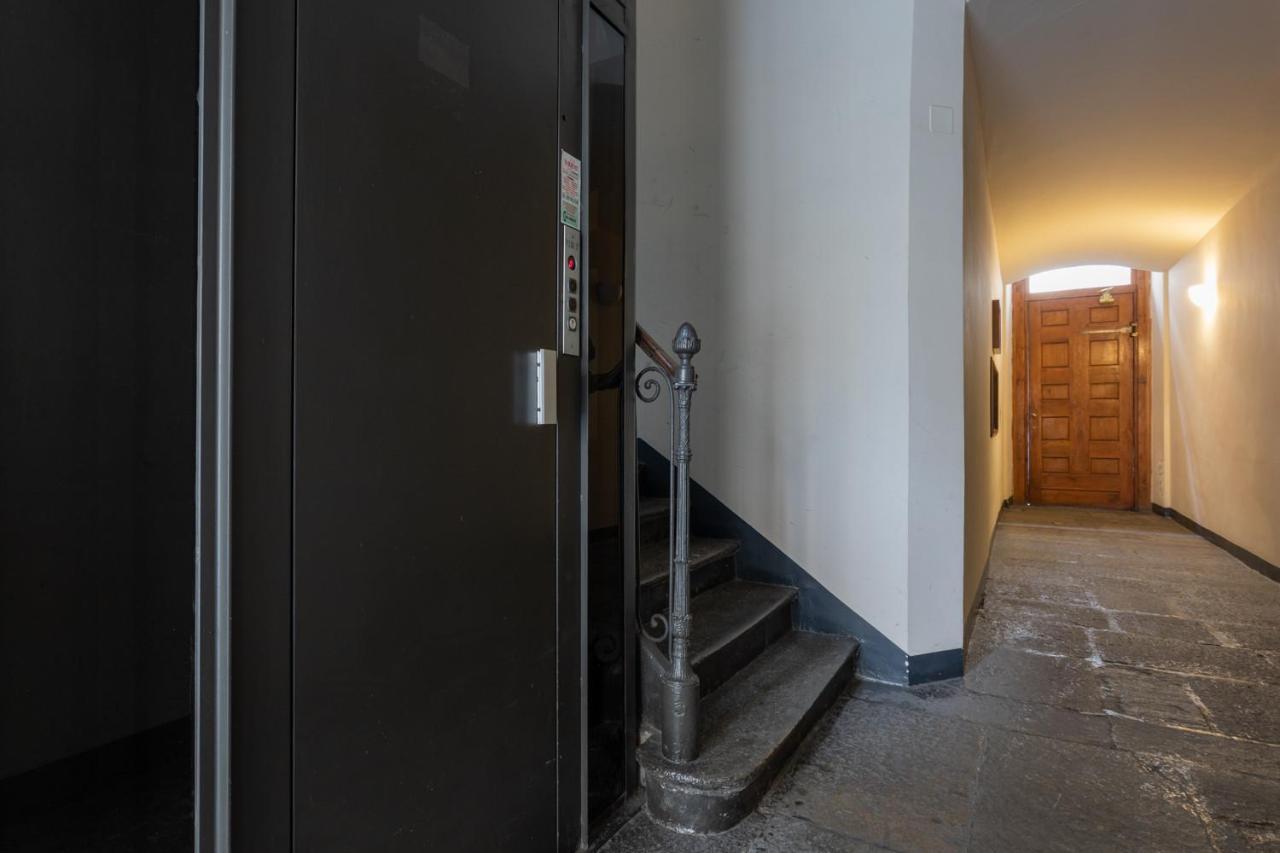 Red Studio Near Porta Nuova By Wonderful Italy Turin Exteriör bild